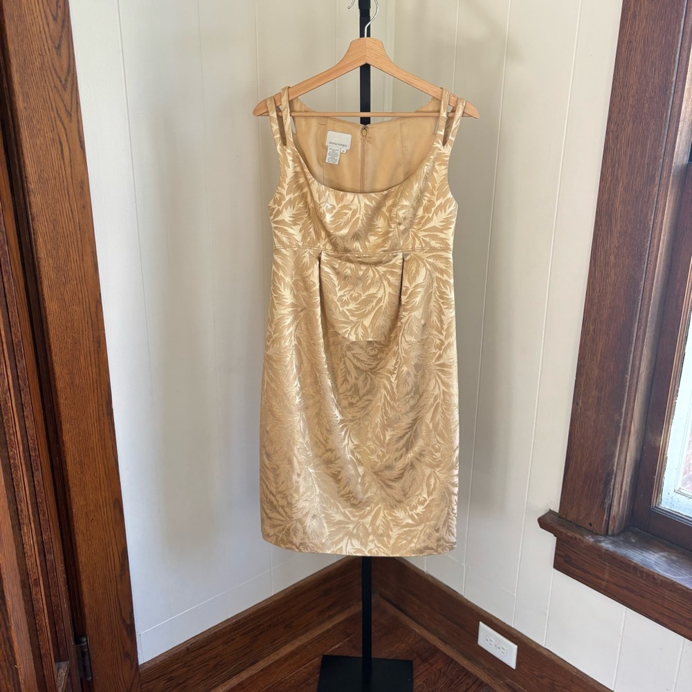 Donna Morgan Women’s 6 Gold Leaf Holiday Empire Waist Metallic Cocktail Dress